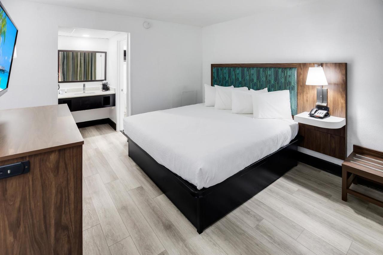 Blu Atlantic Hotel & Suites Мертл-Біч Екстер'єр фото